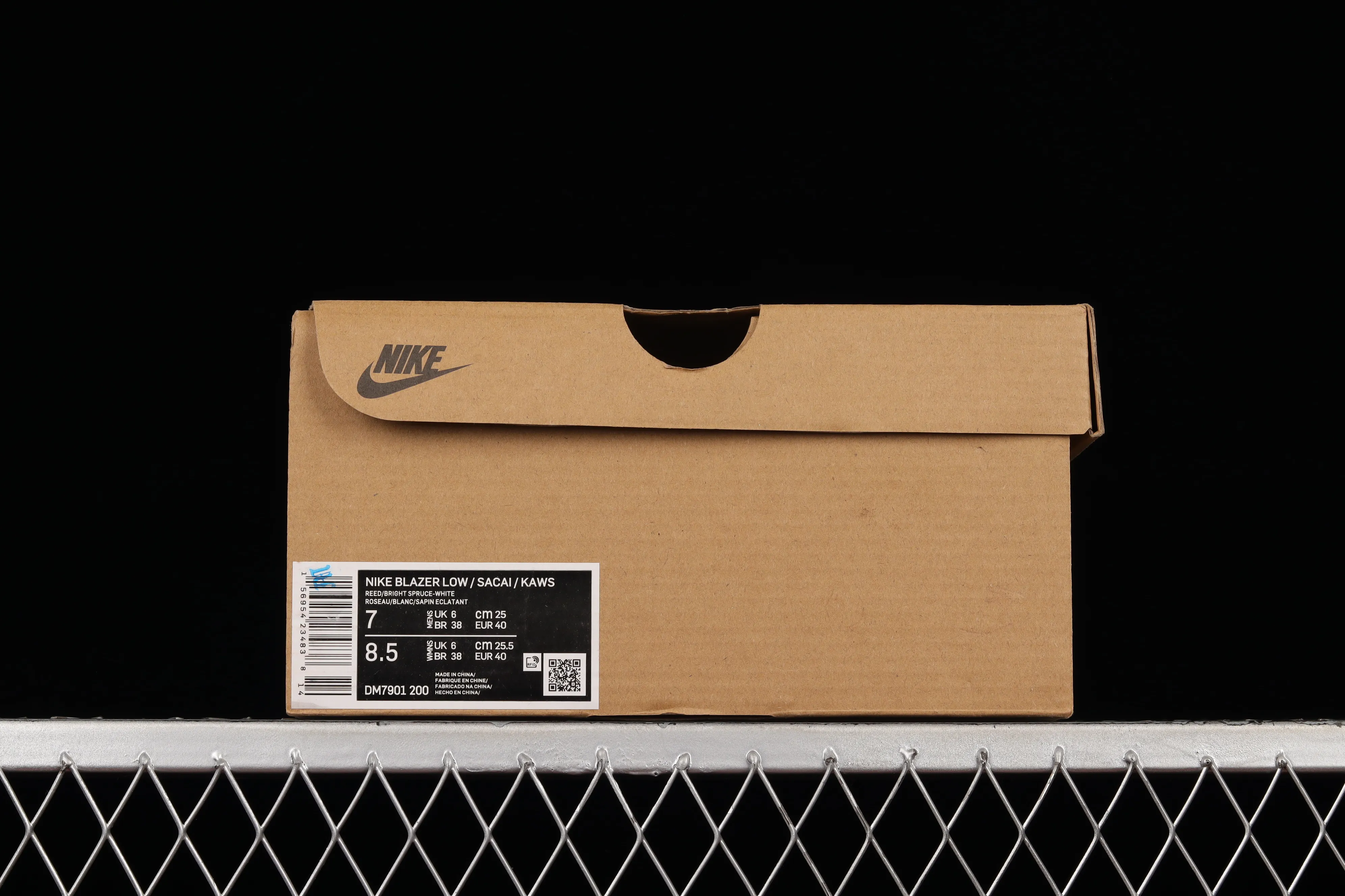 All categories Nk SB Dunk Series Nk SB Dunk Low low-top sneakers Cost-effective version OF x Nk Blazer Low joint model new deconstructed style pioneer low-top sneakers DM7901-200